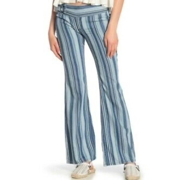 Free People Paisley Journey Flare Jean 28 - Picture 6 of 11